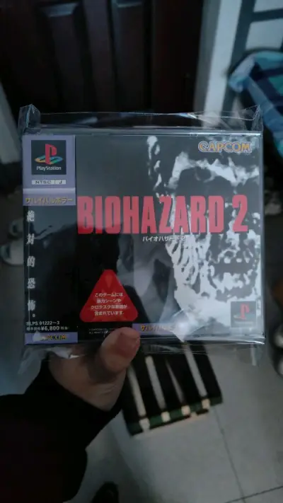 这家游戏光盘真是太棒了！内容丰富，保存得挺不错，非常好。无论你是游戏迷还是收藏爱好者，这都是一个值得收藏的好选择。强烈推荐！