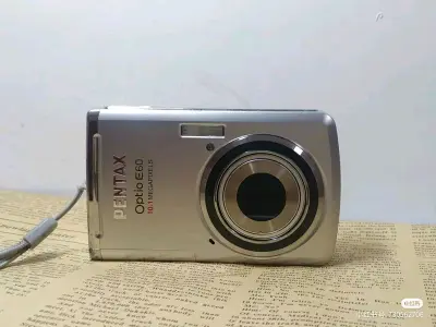 没用过宾得 然后买了两个发现很新
物流速度也很快 包装的也很好 外包装无损坏
EMS很快 也没有被税 赞赞赞