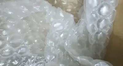 之前走的EMS，这次走竹蜻蜓，除了合单时间，物流不到一星期就到了，很快，因为有大件怕撞角选了加固，打开防震纸很多，物品没有撞角，好评！！