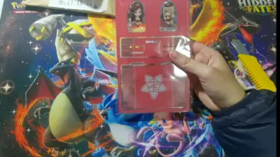 入库了很久，终于一起发货了。这次还是十分的满意，总体没有什么损伤。好歌剧的浴衣亚克力真的的梦情，吧唧也很好看