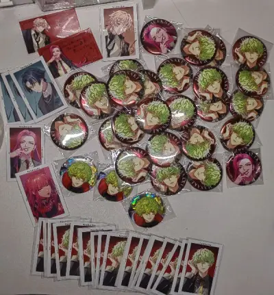 这次切了很多复数，有好价的有头铁的部分，很喜欢chiikawa这次的可丽饼造型，很喜欢！接下来一起过圣诞咯