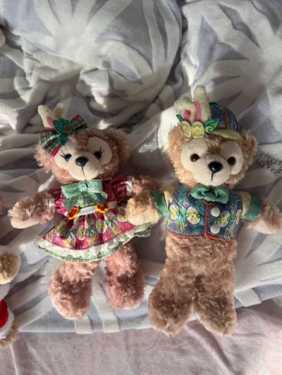 这一对的设计非常特别。状态特别好，和有吊牌的几乎没有区别。另外一件搭配的衣服质量也非常好。挖煤姬这个软件的包装也非常得好。买了很多次了一点损坏都没有。