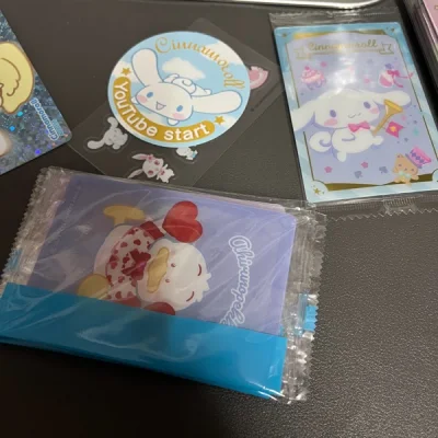 收了很多新出的三丽欧小卡嘿嘿！用了最新出来的小航空，感觉寄这种零零碎碎的小卡还是挺方便的，不会限制数量，运费也还可以，挺好的。