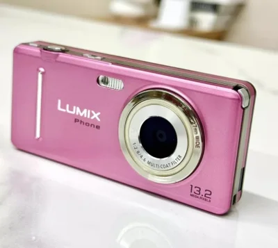 好多型号都是日本市场独占，想买这个机器真不容易啊，好不容易等到有好成色的粉色，马上入了。还能听歌，快夸夸我呀！