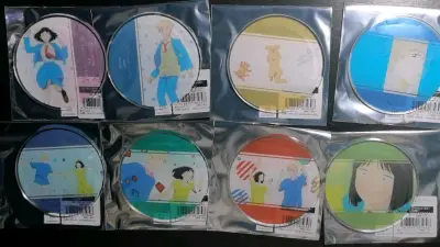 一个箱子每一件都是不同的坑（）主坑文野含量极低。忙起来以后再也不能高强度刷煤了，这次的东西吐囤了快两个月才这么点，对切煤已经渐渐失去热情了（不是
依旧走的ems，熟悉的雁过拔毛