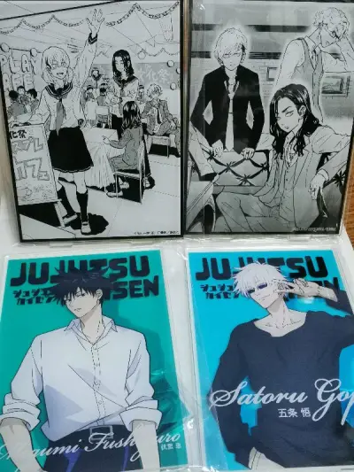 是谁美美的拿到了超级绝美的亚克力！
哈哈，切到了东复和咒术的超大亚克力，惠惠神颜，复数立牌已经准备好了，期待下单一起回国，感谢有惠惠陪我跨年，顺便，这次回来的还有正月立牌，满满的新年氛围感，赞⊙ω⊙