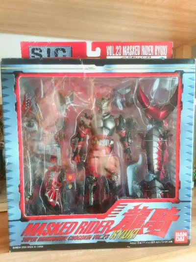 龙骑sic超级无敌靓仔，价格也很不错，加上国际运费比国内便宜，煤炉发货和入库都很快，关节竟然没有一个断，已经疾风烈火双素体爽飞了，下次还来～(˵¯͒〰¯͒˵)