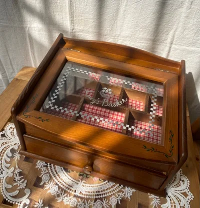 超级喜欢！东西都保存特别好，买到就是淘到宝！很多都是国内制造，质量非常好！淘的就是这份情怀，感谢挖煤姬可以让我买到喜欢的东西，中古绝版了，继续回购！