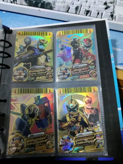 收了些bs的小册。还有买了些色纸。搞了几套战队的街机卡。

还补齐了Amazons系列的shf。也算是弥补了遗憾