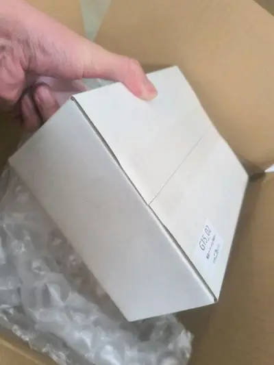 完全舍不得拆！啊啊啊啊！咋办！二乃老婆呀。五等分的花嫁的顺序应该是中野二乃 中野四叶 中野三玖 中野一花 中野五月