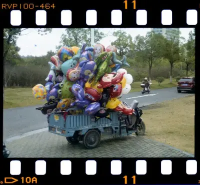 06年的rvp100卖家保存不太好，全部偏黄了（图6），但是没有衰减，重新校色以后色彩不错（图1-3），05年的220rvpf包装有漏气，但是没有发霉偏色和衰减，表现很不错（图4，5）