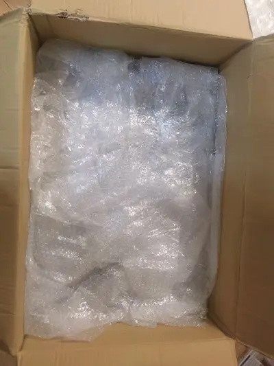 特别好的平台，客服非常负责专业，态度非常好！专业的细节小问题都给解答，从手办店铺下的单，商家跟个人打包跟手办品质真的不一样，下次还是找商家买货好！非常给力！用了海运这次用了28天才到！被税了，还被提醒了买的太多了，超出自用范畴了！