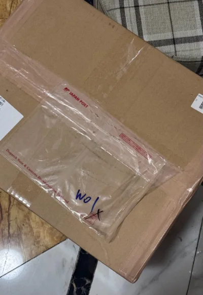 一箱航空件，慢慢的终于到了，这箱减重很一般，泡沫纸一开箱好厚一层，所有东西都有被很好的保护，开心购物。