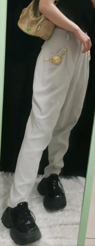 超级喜欢的立体花和动物元素  被我淘到啦 很惊喜 实物比图片更有活灵活现的美 小香风也很让人爱不释手 闪闪发光的天蓝色！