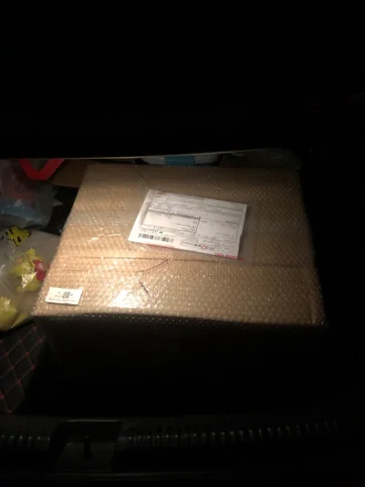 又是海运比较重的一箱，一年下来，光是运费就是非常大的花销。诶呀诶呀，但是为了想要的东西，还是控制不住的买呀，买呀，库房也快被堆满了。