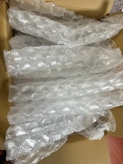 龙珠悟空和弗利萨的对视last赏，还有蓝锁的毛绒，很不错，打包也很给力，值得购买。合单也很方便。很不错。