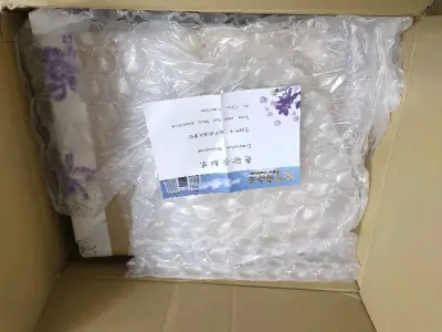 这次走的还是海运，东西是被HG开箱抽查了，不过就开了一两个，没什么问题
买的主要是一些日版CD,怎么说呢，仓木麻衣还有児岛未散等等，还淘了两个LD,虽然没有机器，当摆设放着也是不错，哈哈