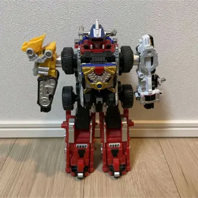 这次买的是万老板的产品，是代理版的，质量很不错，发货和打包都很快，合单速度也不错，竹蜻蜓到货速度也很快，总之很不错，下次还会再购买的，希望好东西越来越多。