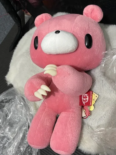 粉色真是经典色啊 怎么样都很好看啊 娃娃身体里面还是带有骨架的可以自己随意调整姿势 这次的快递可以说是飞速！！