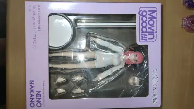 这回在煤炉买了世嘉五等分的花嫁的新景品，价格非常合适，面雕确实不敢恭维，挖煤姬发货一如既往的快，包装非常扎实，非常满意