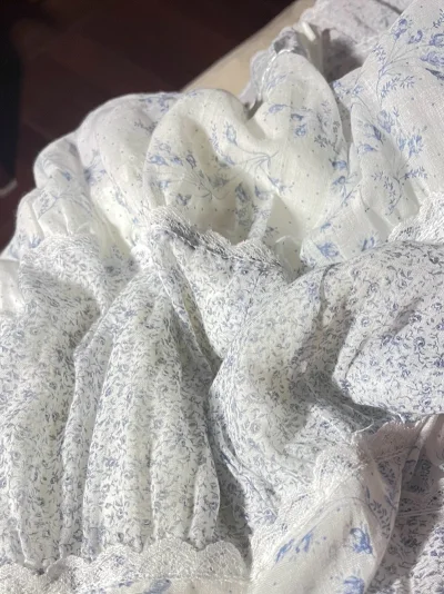挖煤姬包装细节做得很好，包装严密，商品没有损坏。合单发货速度稳步提升，物流很给力，客服回复及时而且耐心，购物体验让人安心，不仅省力，而且还能满足各种需求。无论是价格还是服务，都无可挑剔。