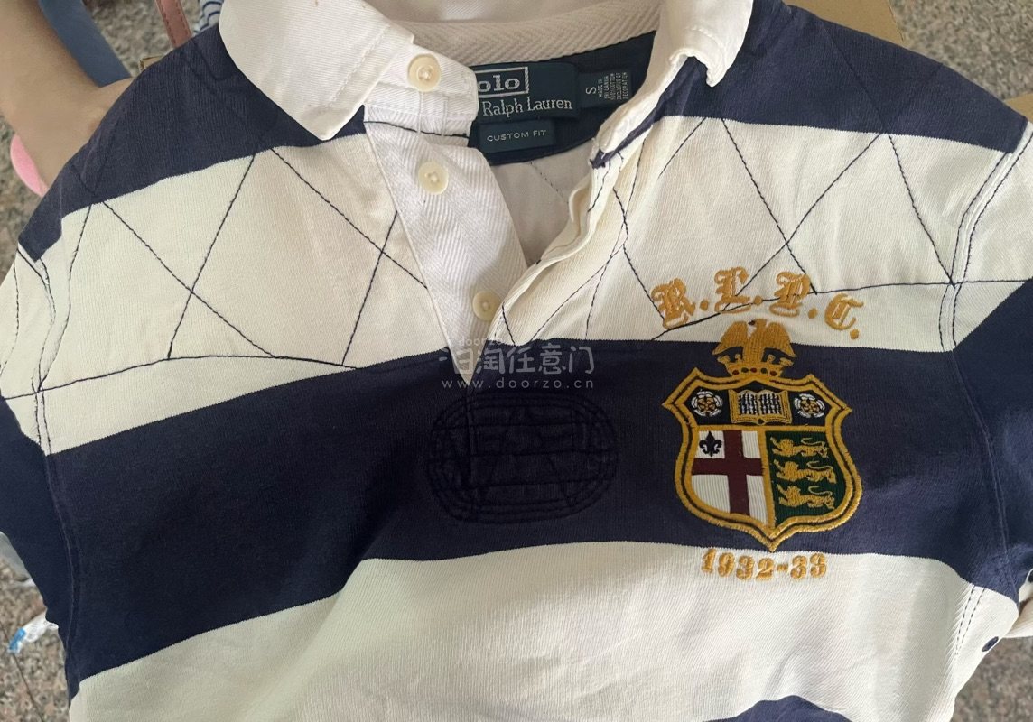 最近第一次试了下挖煤姬，感觉挺有意思，分享一下购物体验。

之前一直想买日本的户外品牌衣服（Patagonia、mont-bell 之类的），国内代购又贵得离谱。朋友推荐我用挖煤姬，说它能直接把日本电商的商品带回来。

我一开始还挺怀疑，怕步骤复杂。结果发现流程...