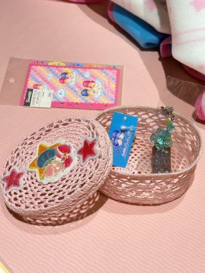超级喜欢这次的购物?️物流也很给力物美价廉真的超级喜欢hellokitty双子星和扶桑花贴纸 下次还要买！！n