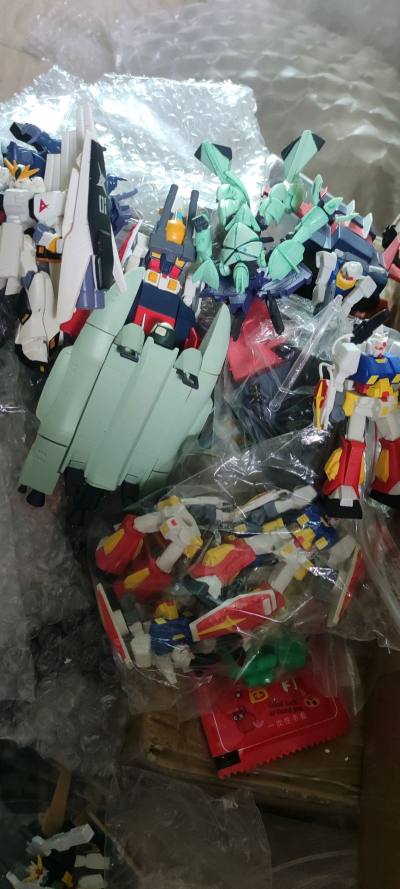 模型玩具从小就很喜欢 小时候开别人玩 经济不允许 比较遗憾 唯有长大了弥补小时候的童年债 不错 继续购买。