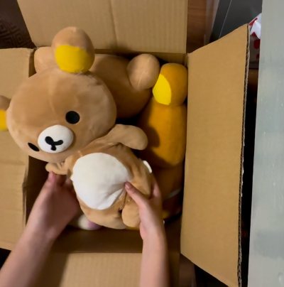 挖煤姬绝对是海淘爱好者的宝藏APP！主打日本Mercari代购，上面从绝版手办、中古奢侈品到小众日系服饰，应有尽有，每次浏览都像在挖宝。虽然国际运费需要精打细算，但耐心凑单合箱后，到手价格依然比国内便宜太多，品相描述也基本属实。