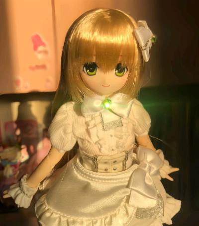 闪闪发光的绿宝石
maya这孩子笑得太甜了#azone #azone娃娃 #azone6分 #官配真的非常美丽精致