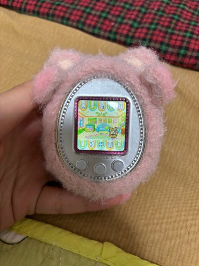 第一次切煤我选择了挖煤姬，体验很好，接下来说说我的感受。首先是搜索功能很便捷，输入中文他会自动弹出相应的日文，这一点对于新人来讲非常的方便；其次是邮费价格透明，众所周知国际邮费很贵，所有首次切煤的我非常害怕被背刺，但是挖煤姬先缴费后审核这一点让我感觉很放心，我可以根...
