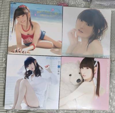 煤炉有惊喜！碰巧遇到一个宝藏卖家出售田村由加莉的goods，价格很美，而且那时候任意门很大方恰好发了一张88折券，所以立马入手了。

东西入库后十分的重，近13kg！所以选择发海运，发货速度还可以，7天内发出加上路上运输一共花了30天左右就拿到了。不过这次选的是强化...