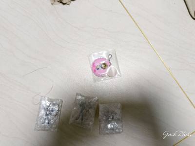 这次选择的是竹蜻蜓专线，因为活动很便宜！买了点cd和钥匙扣，到货速度还可以，东西也无损。还是挺满意的！