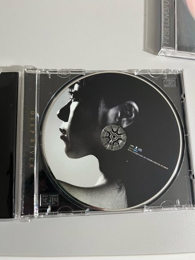 商品外观：包装严实，没有损坏 ，物品保存的也比较好，没有明显的痕迹和污渍，与图像相符。
商品质量：试听之后的感受也很好，没有杂音，音质很好，物超所值，强烈推荐！