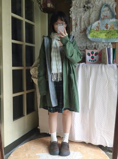 海淘成功上岸！这次在煤炉上买了几件超美的衣服和鞋子～，用挖煤姬特别放心！而且咨询客服回复的速度也很快，我问了一些关于面单的问题都得到了耐心解答，而且挖煤姬福利多优惠大，每周的优惠券必领哦嘿嘿～海淘就用挖煤机～