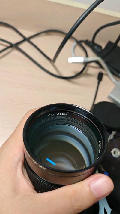 给这次购物体验点赞！在挖煤姬App上淘这支梦寐以求的Contax Planar 85mm f1.4 MMG镜头，整个过程都非常舒心。

平台对海淘新手很友好，描述详细、图片清晰，翻译准确。物流透明高效，打包非常专业，选择基础加固，气泡膜裹得严严实实，完美经受住了国际...