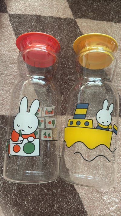 是国际物流，但却是非常愉快的购物体验！打包非常好，非常感谢这完好的包装！拿到手里又可爱又满意，非常感谢出物！