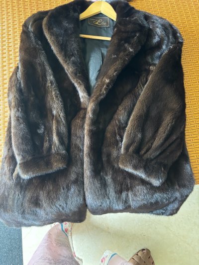 中古貂真的香