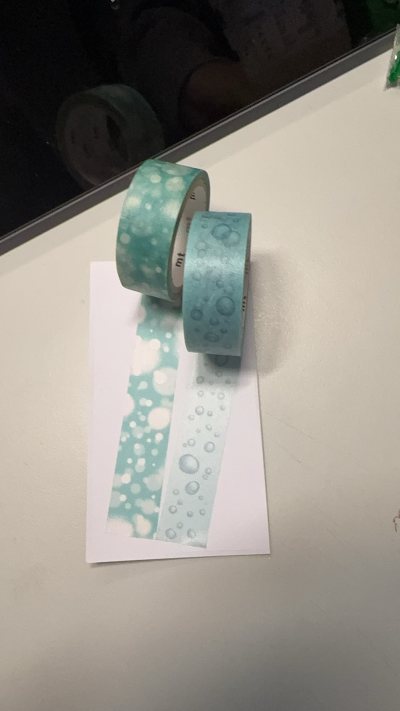入手的这些mt和纸胶带太让人惊喜了！从mercari上淘到的套装和单卷，图案风格多样，有的清新雅致，有的充满趣味。胶带纸质细腻，粘性适中，用来做手账装饰、包装礼物都很合适，裁剪时也不会有毛边。每一卷都像一件小艺术品，让我在创作时灵感满满，真心推荐给喜欢手账和文具的朋...