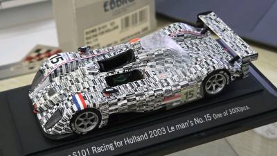 海淘3辆ebbro出品的合金车模，两辆是2002、2003勒芒24小时耐力赛的赛车，童梦s101，花里胡哨的涂装，可开启后盖，有点意思。一辆是2010年super gt的gt300组别赛车我来也，很有意思的一辆日本车。老货了，有点小瑕，用爱包容吧。