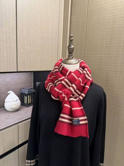 入手了几件衣服，惊喜远超预期！面料手感细腻，走线工整扎实，日单款式确实独特。海运也比较快了，从下单到收货不到1个月哦，物流比想象中顺利。
虽然尺码需要仔细核对，但百元价位能买到这样的品质，性价比真的绝了。已经安利给身边朋友！