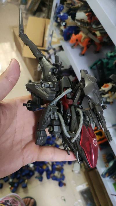 购物使人愉悦，从小喜欢模型玩具的我 每次都会买很多很多 不论手办 拼装模型 还是扭蛋食玩盒蛋质量 只要喜欢就买。