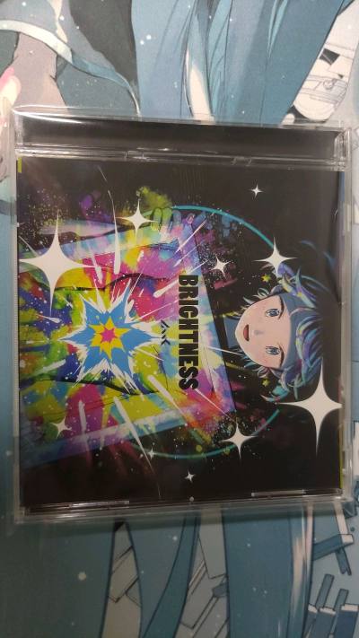 心心念念的wakuwaku miwaku十周年专和guiano的一专终于收到了！我也是有guiano和mwk专辑的人了！啊哈哈???
谢天谢地，因为吃了个大量set，第一次被要求补充申报，一开始没搞懂海关短信写的是什么意思，就按照自己的理解填写了，结果接连被打回五六...