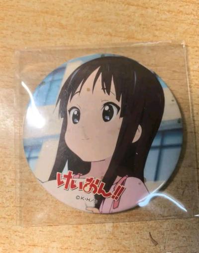 在挖煤姬代切了几个煤炉/雅虎日拍的明日方舟／轻音少女的周边，有明日方舟的亚克力相框、轻音少女的吧唧之类。这次基本都算是捡漏的产品，价格相比国内的市场价可能要低50%左右。挖煤姬的拍卖方式是实时冻结/解冻，非常方便，不用担心抢不到好价。另外时常会有的折扣活动，和商户的...
