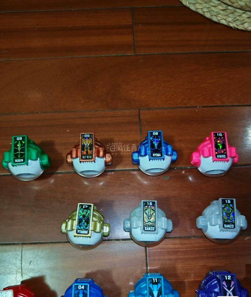 挖煤姬APP真的太棒了!介面简洁明了，操作起来特别方便，很容易就能找到自己想要的商品。而且商品种类超级丰富，是追星族的天堂!操作说明很简单易懂，邮费的收费标准例得很清晰明了!