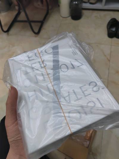 超赞，物流快，运送很安全。令人安心。下一次还在这个平台上收，比别的平台用起来舒服多了。东西好赞，期待了好久，也是完好无损到手了。