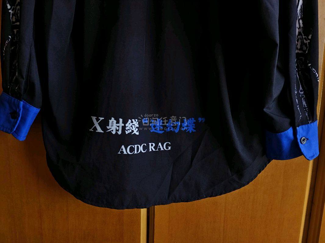 第一次使用挖煤姬海淘了五件衣物，从日本寄送到香港没有被税。和单后总重量1.9千克。航空件的国际物流费3700日元。我使用了运费300优惠券和527的积分。最后物流只花费了2873日元（约145¥）。没有买拍照服务。等待合单使用了4天，比我预想中要快。从发货到待取件，...