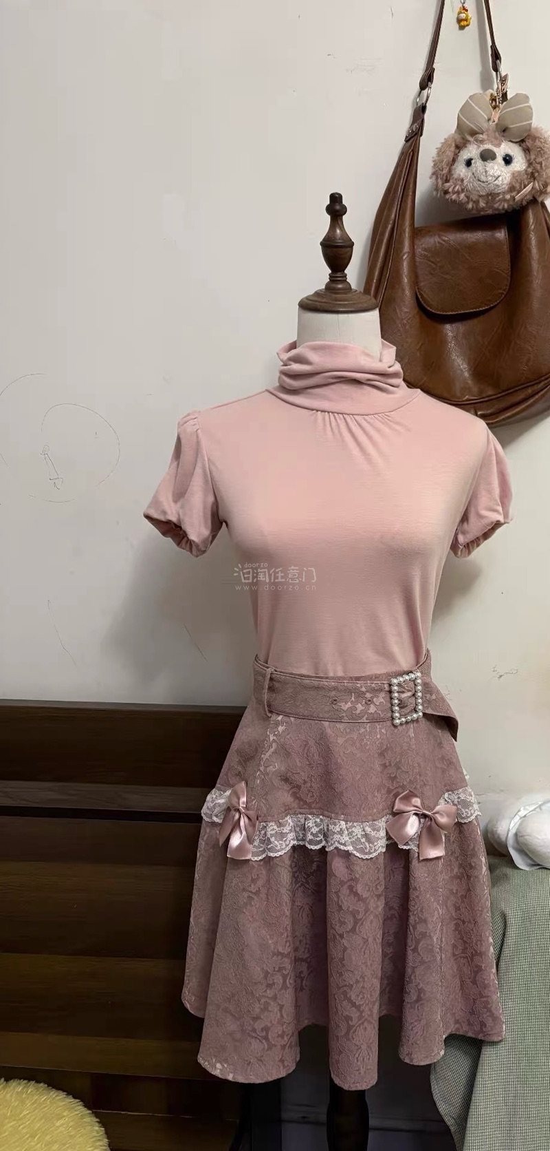 家人们谁懂啊，第一次用挖煤姬APP就被狠狠拿捏住了！一直想海淘点日本的好物，但之前总担心各种麻烦事儿。这次用挖煤姬，真的是超乎想象的好！
操作特别方便，我一个小白都能轻松上手，页面简洁，翻译功能也很实用，完全不用担心语言问题。下单后，物流速度快得惊人，从日本发货没多...