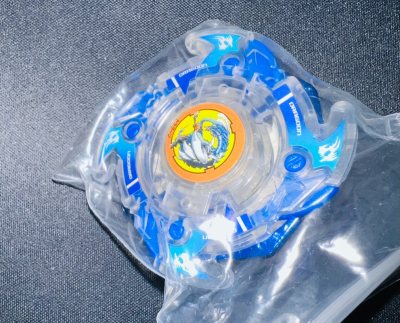 本次购买了爆旋陀螺系列玩具 时间不长 两周等待 包装很不错 总的来讲是一次不错的体验 会继续使用 推荐