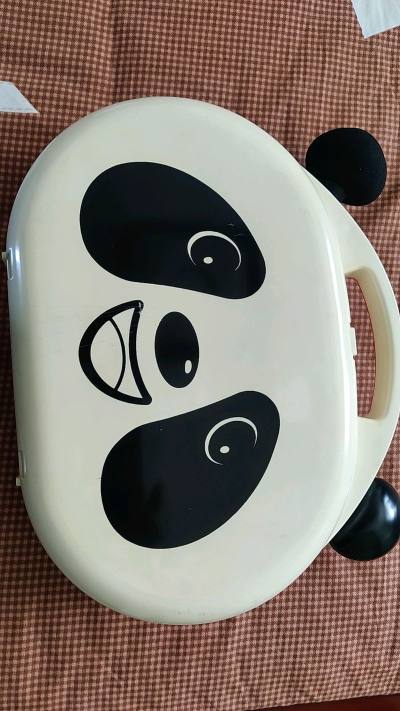 N次海淘,这一次淘到一个造型可爱的中古电唱机索尼V8手持录像机，实物感觉比图片要大,物流速度怏,一星期多就到了,包
装严实用心,物品未受损伤,,不错的一次购物体,继续支持任意门购物!